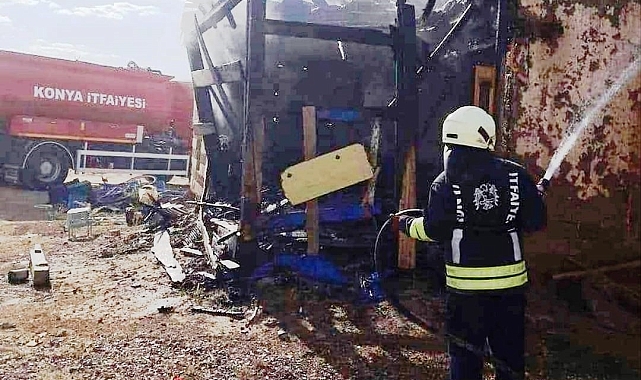 Konya'nın Kulu İlçesinde Ahır Yangını Meydana Geldi