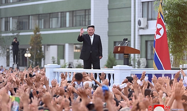 Kuzey Kore'de 13 bin afetzede başkent Pyongyang'a getirildi