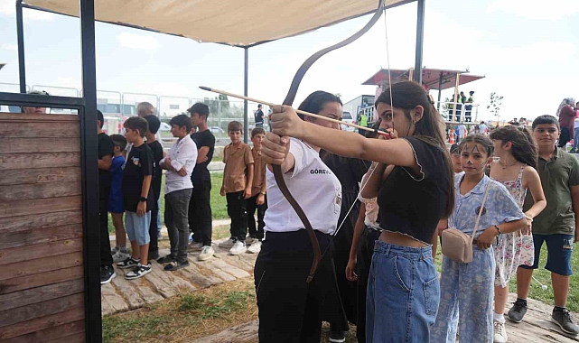 Malazgirt kutlamalarında okçuluk sporuna büyük ilgi