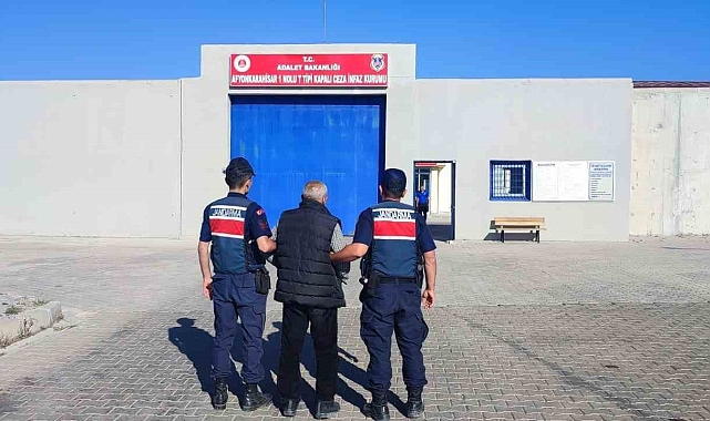 Nitelikli cinsel istismarı suçundan hapis cezasıyla aranan karı koca yakalandı