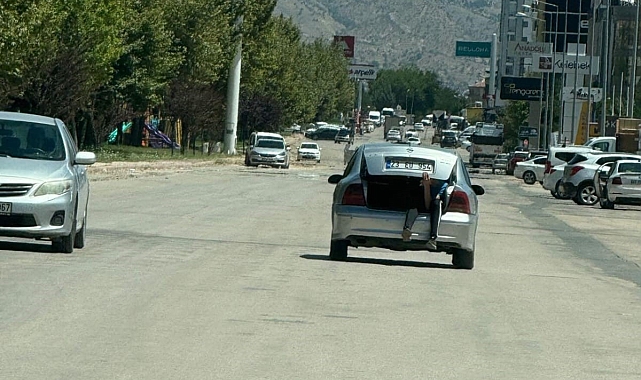 Otomobil bagajında tehlikeli yolculuk