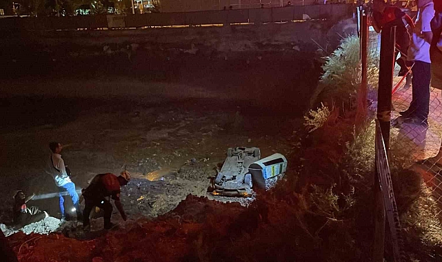 Şanlıurfa'da otomobil inşaat çukuruna düştü: 3 yaralı