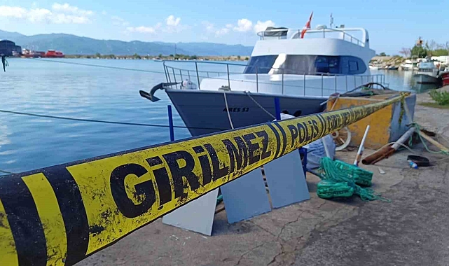 Teknesiyle denize açılan ve serinlemek için suya giren şahıs boğuldu
