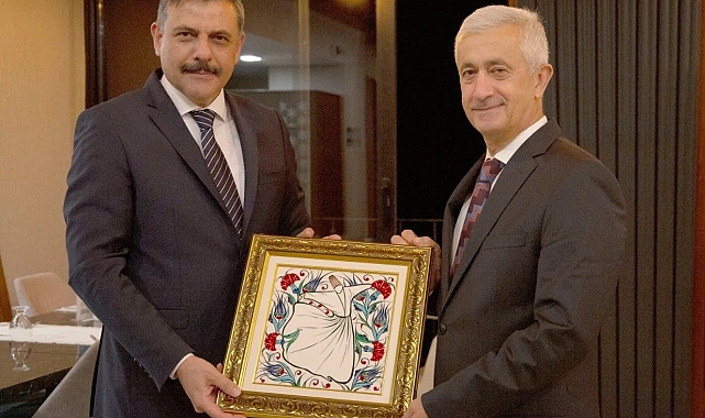 Tümgeneral Tevfik Algan'ın onuruna bir veda yemeği verildi