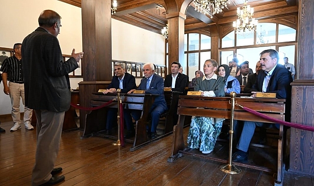 Valisi Mustafa Çiftçi, Erzurum'da 'Türkiye Güzellikleri" sergisini gezdi