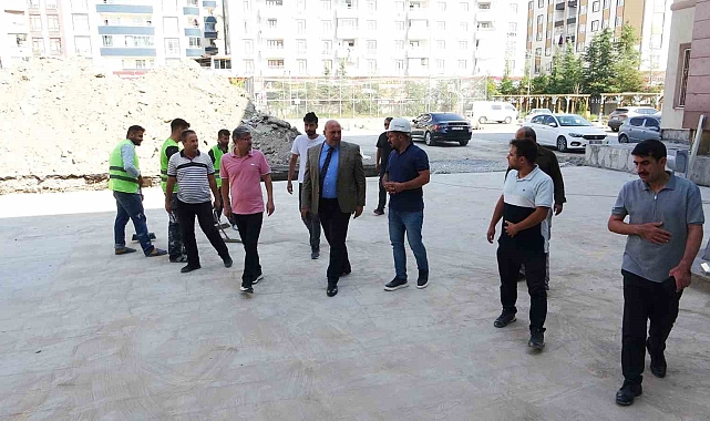 Van'da2024-2025 eğitim öğretim yılı öncesinde okulların bakım onarım çalışmaları devam ediyor