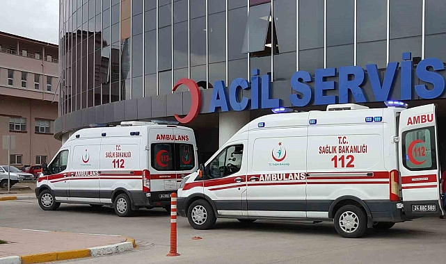 Yolcu otobüsüyle motosiklet çarpıştı: 2 yaralı