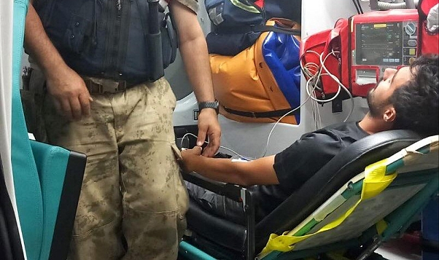 Yürüyüşe çıkan doktor, kaybolunca imdadına helikopter yetişti
