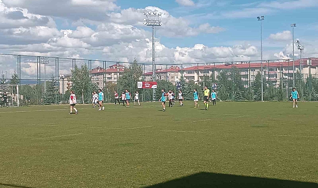 12 sporcu, Erzurum'da düzenlenen milli takım seçmelerine katıldı