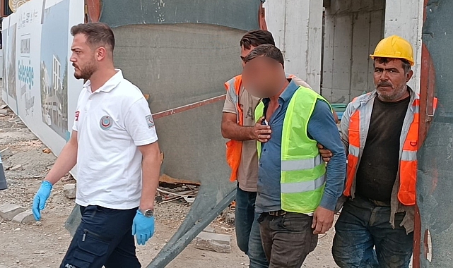 Adıyaman'da, bir inşaata çalışan işçinin boğazına demir parçası çarptı