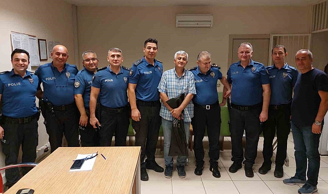 Balık tutkunu polise meslektaşları "olta" hediye etti