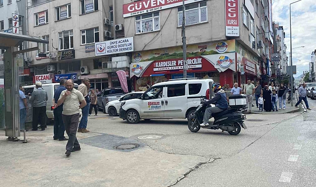 Dede ve torun, tartıştığı trafik polisini sandalye ile yaraladı
