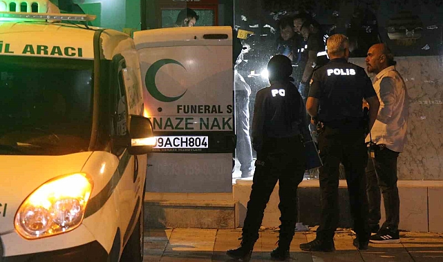 Denizli'de bir restoranda çıkan silahlı ve bıçaklı kavgada 1 kişi öldü, 2 kişi yaralandı