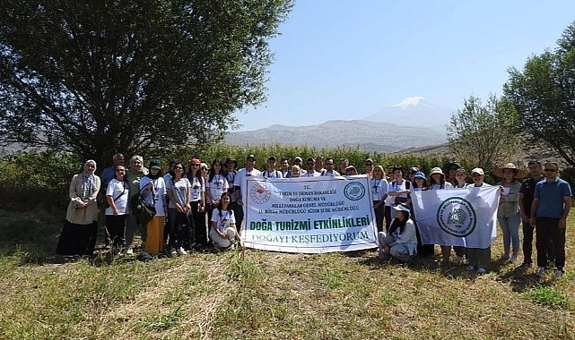 "Doğa Benimle; Çevre Okuryazarıyım Heryerde 3" projesi, çeşitli üniversitelerden gelen öğrencileri bir araya getirdi