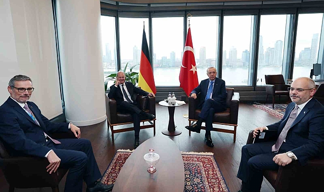 Erdoğan, Almanya Başbakanı Scholz'u kabul etti