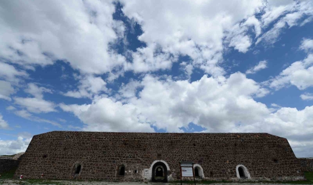 Erzurum'da bir ecdat yadigarı: Aziziye Tabyaları