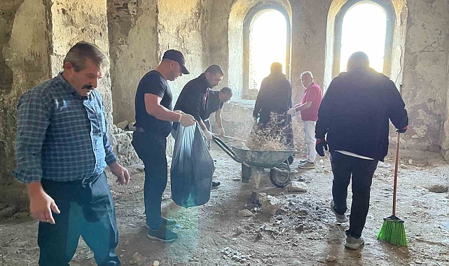 Gençlik ve Spor İl Müdürlüğü'ne zimmetlenen kiremitlik Tabya'da mıntıka temizliği