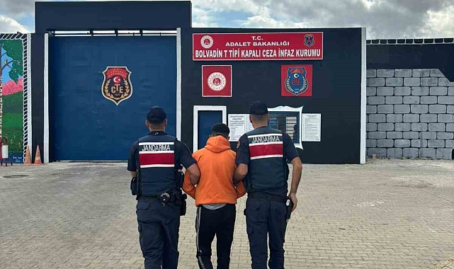 Hakkında hırsızlık suçlarından 2 yıl 6 ay hapis cezasıyla aranan şahıs yakalandı