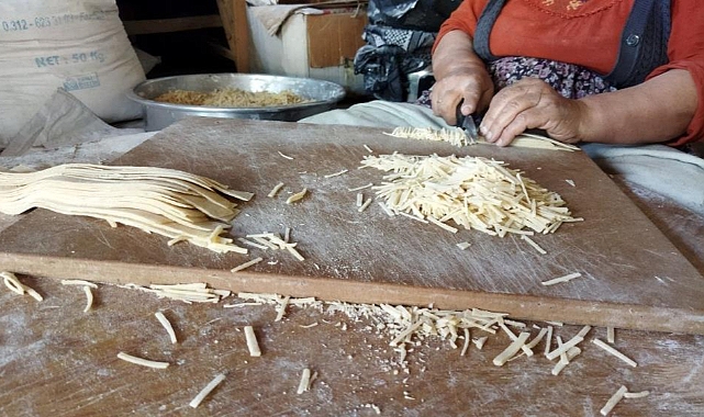 Iğdır’da kışlık erişte kesimine başlandı