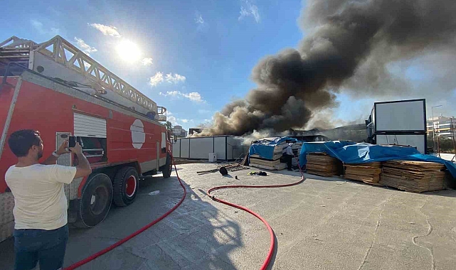 İşçilerin kaldığı konteynerlerde yangın çıktı