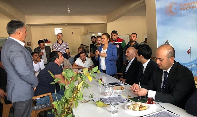 Karakoyunlu çiftçine soya bitkisi hakkında bilgilendirmeler yapıldı