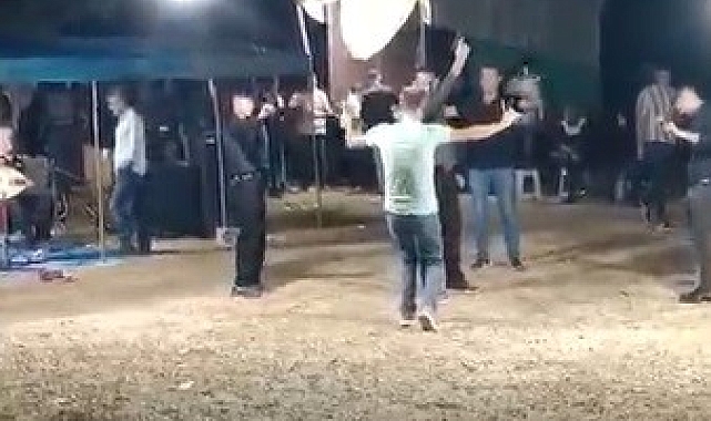 Konya'da katıldıkları düğünü savaş alanına çeviren magandalar kamerada