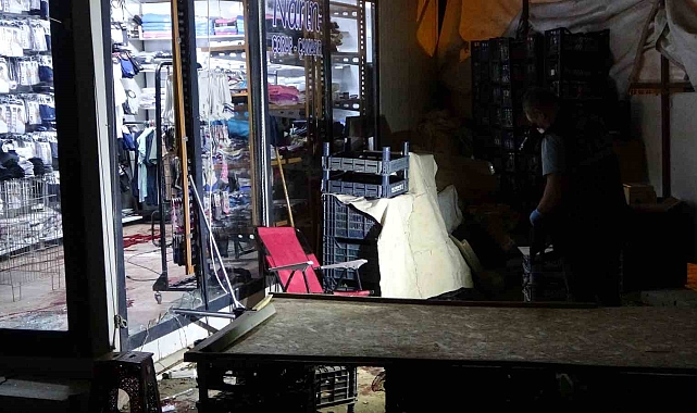 Malatya'da, Bıçaklı kavga anonsuna giden polis, çorap satışı yapan esnafı kanlar içerisinde buldu