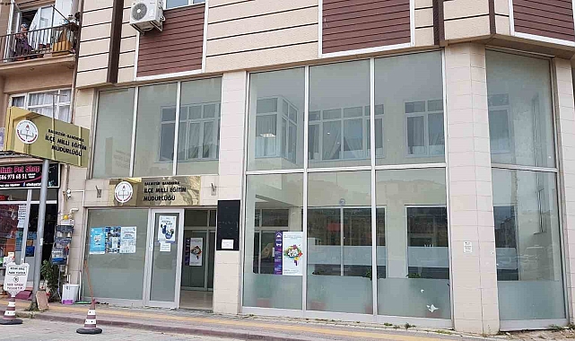 Milli Eğitim Müdürlüğü'nde temizlik görevlisi olarak çalışan hırsızlık yaptı