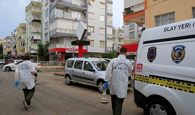 Park ettiği araç içerisinde ölü bulundu