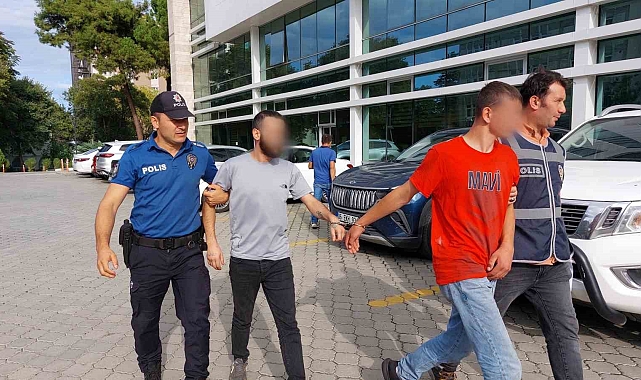 Sahilde gezen yabancı uyruklu kişiye saldıran 2 şahıs tutuklandı