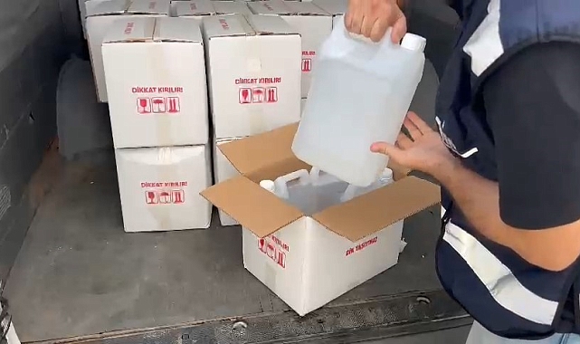 Samsun'da 2 ton etil alkol ele geçirildi