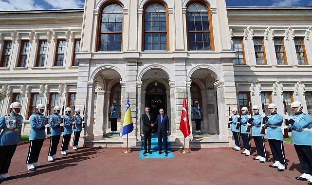 "Srebrenitsa'nın bir benzerini bugün Gazze'de yaşıyoruz"