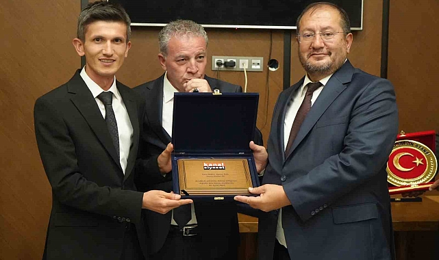 "Yılın En İyi Haber Ajansı" ödülü İhlas Haber Ajansı'na verildi
