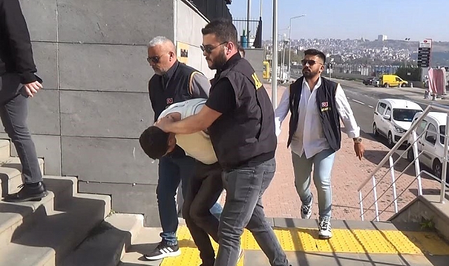 1 kişinin hayatını kaybettiği, 1'i polis 4 kişinin yaralandığı platonik aşk dehşetinde zanlı tutuklandı