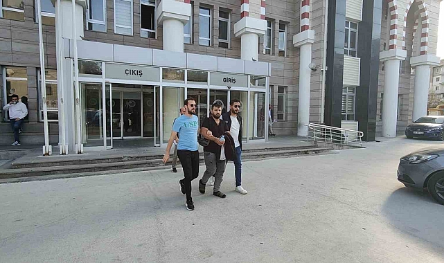 59 kaçak göçmen yakalandı, 2 organizatör tutuklandı