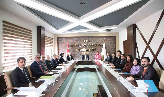 Ağrı'da "Okulum Beni Bekler" projesiyle eğitime devam eden öğrenci sayısı artıyor