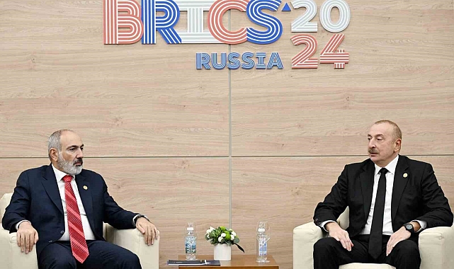 Aliyev ile Paşinyan,ile iki ülke arasındaki barış sürecini görüştü