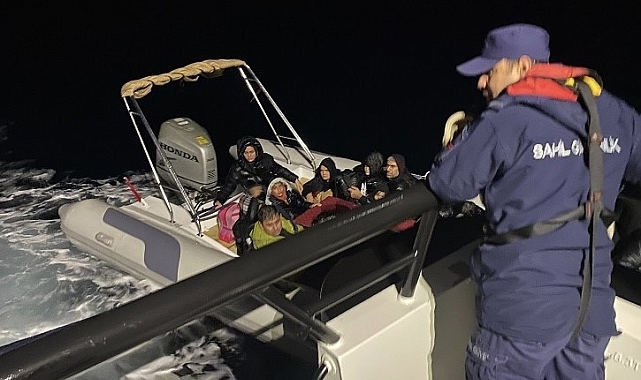 Ayvacık açıklarında Sahil Güvenlik ekiplerince 40 kaçak göçmen yakalandı