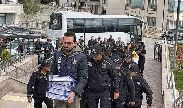 Bahis çetesi üyesinde 15 kişi adliyeye sevk edildi