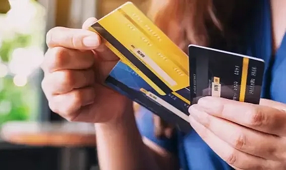 Bankalar limit düşürmek isteyen müşterilerine mesaj yollamaya başladı