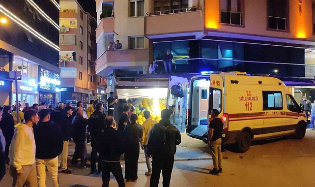 Bir kadın, apartmanın 6. katından manav brandasına düştü