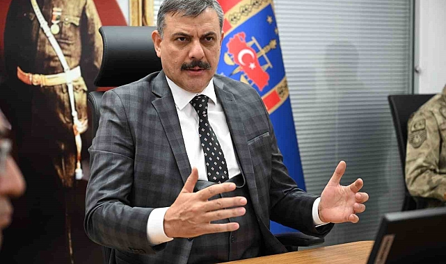 Erzurum Valisi, dolandırıcıların kendisini de dolandırmaya kalktıklarını belirtti