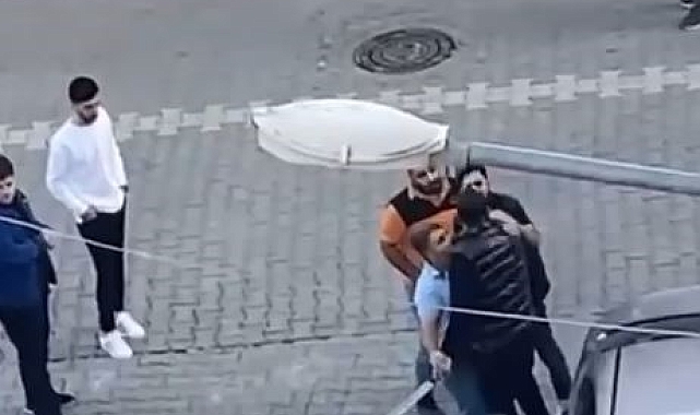 Esenyurt'ta kuzenler arasında döner bıçaklı kavga