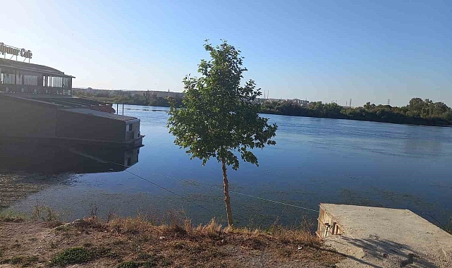 Fırat Nehri kıyısında erkek cesedi bulundu