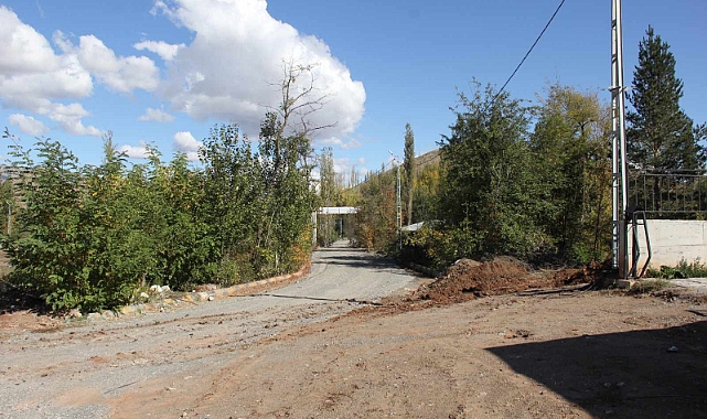 Gaziler Köyü'nde Sağlık Ocağı ve Okul Yolu Asfalta Hazır