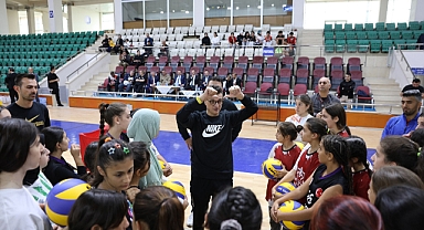 Giovanni Guidetti ile Yarının Sultanları’nın yeni sezondaki ilk durağı Iğdır oldu