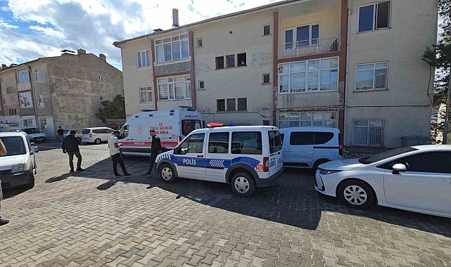 Hemşirelik öğrencisi evinde ölü bulundu
