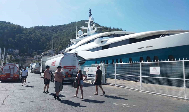 Hintli milyarderin mega yatı, Fethiye'de