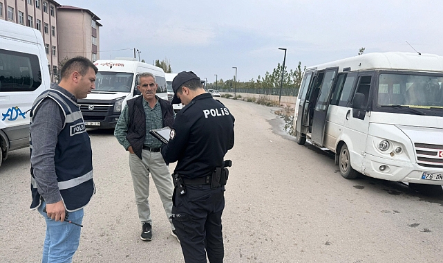 Iğdır’da Emniyet güçleri okul çevrelerinde göz açtırmıyor