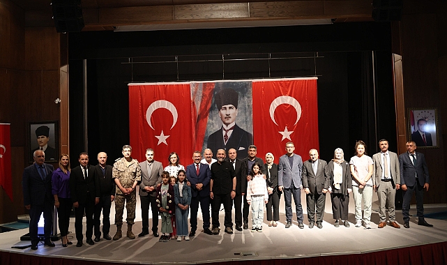 Iğdır’da ‘İnsana Yolculuk’ konferansı verildi